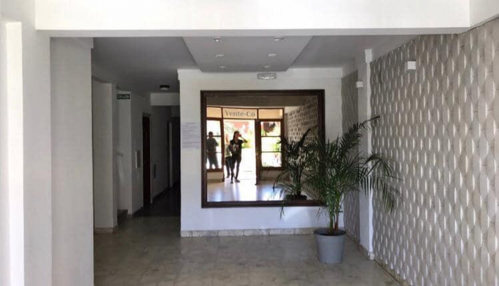 Departamento en venta  edificio YENTE-CO