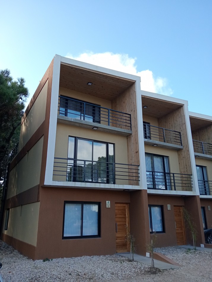 Triplex Barrio Nayades 