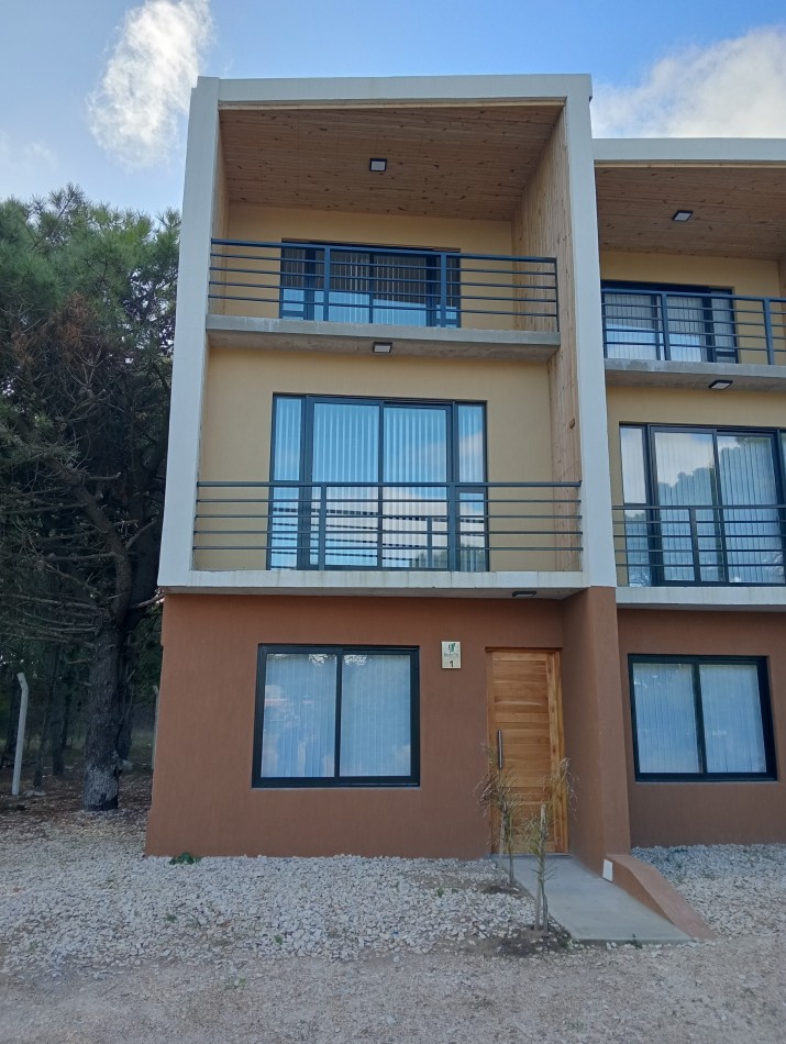 Triplex Barrio Nayades 