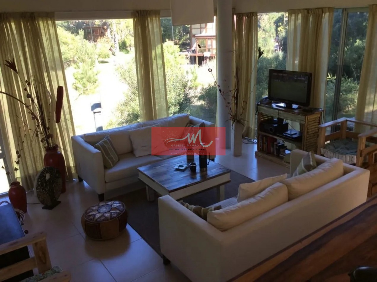 Casa en  venta- Mar de las Pampas