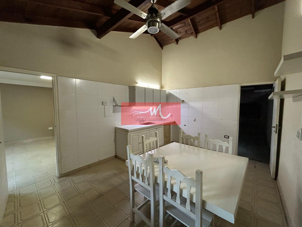 CASA EN ALQUILER ANUAL