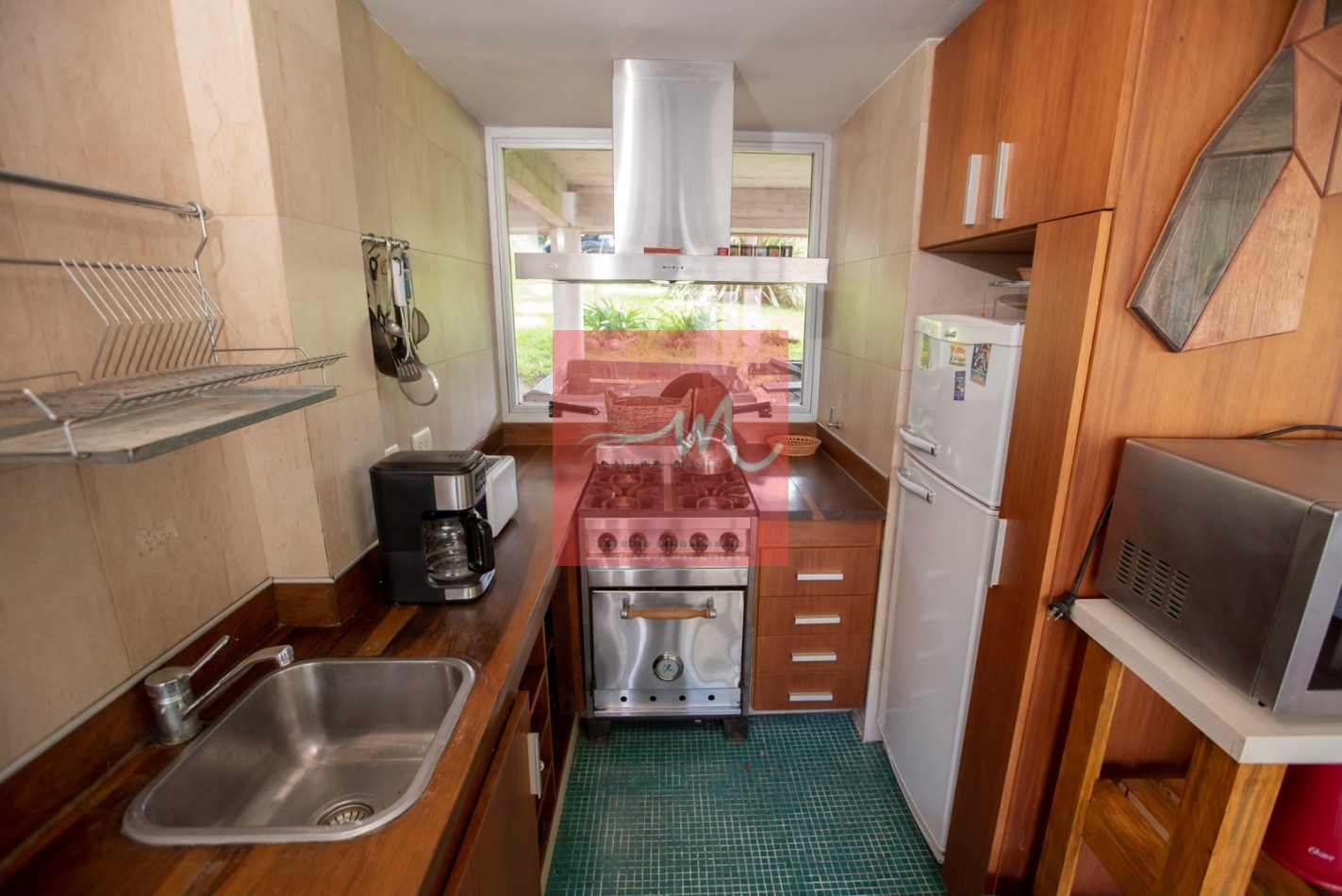 Casa en  venta- Mar de las Pampas