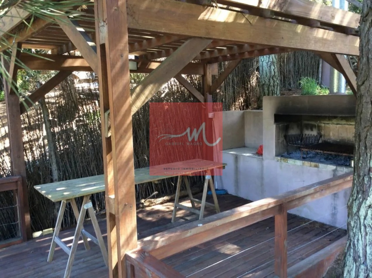 Casa en  venta- Mar de las Pampas