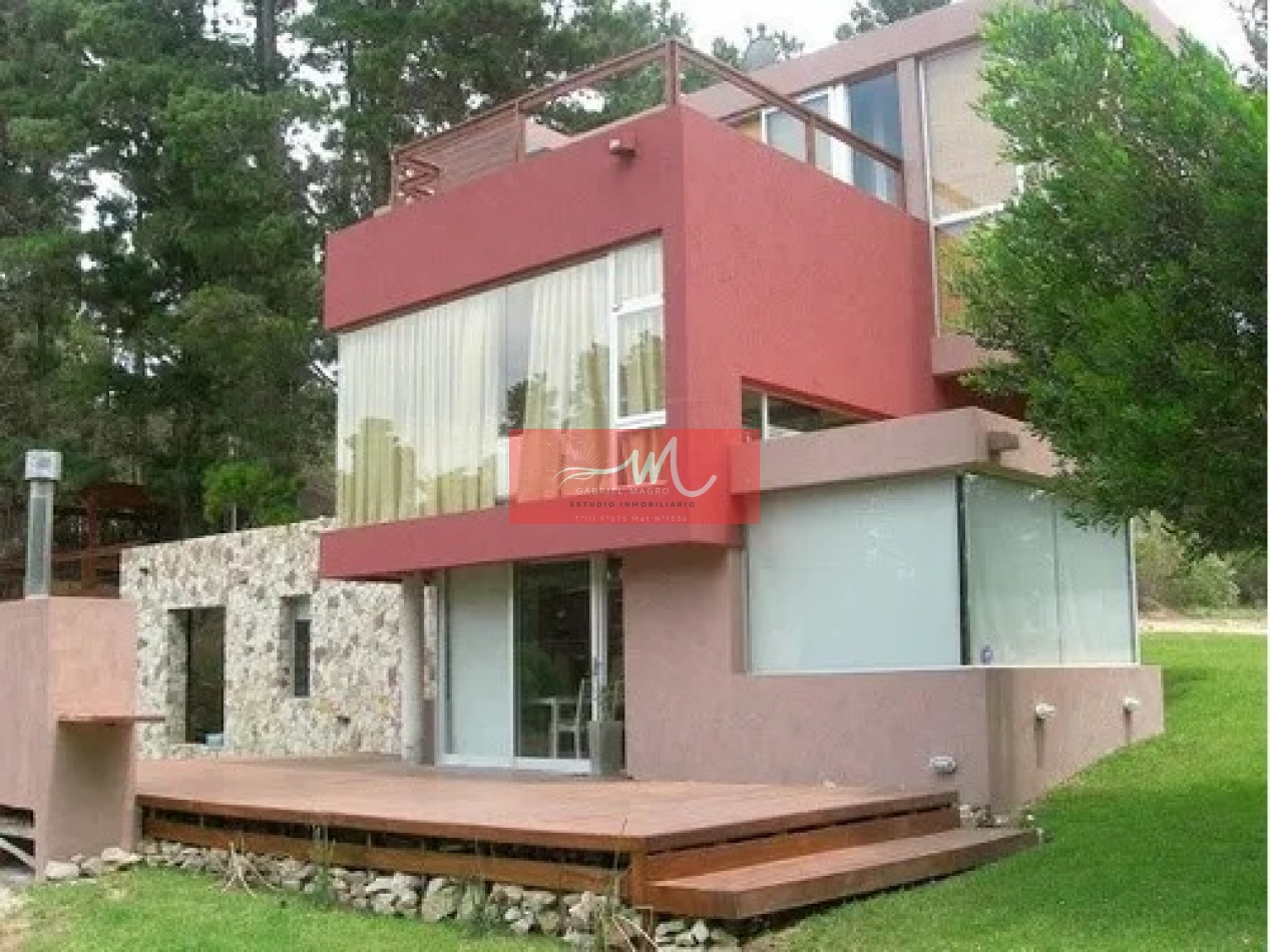 Casa en  venta- Mar de las Pampas