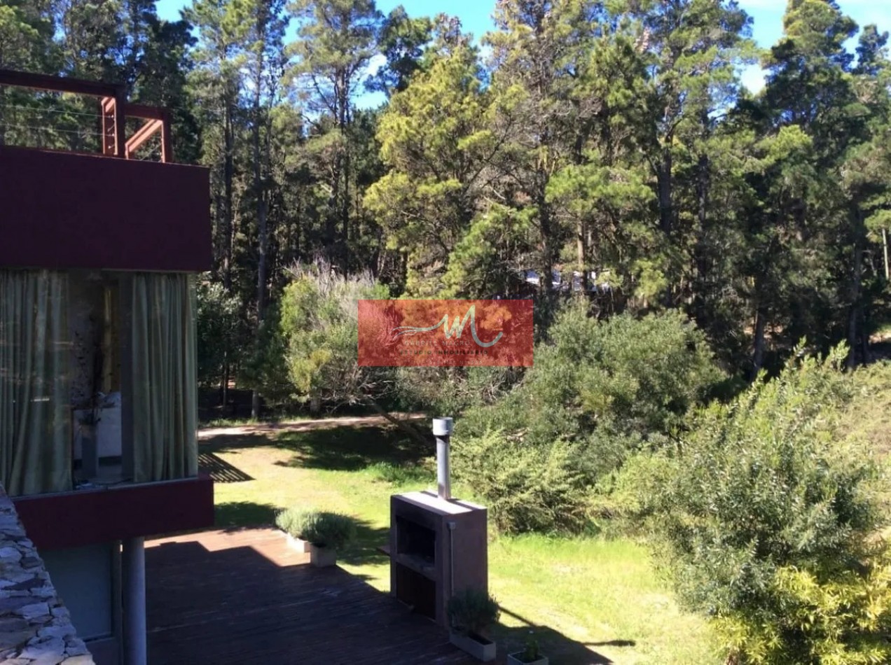 Casa en  venta- Mar de las Pampas