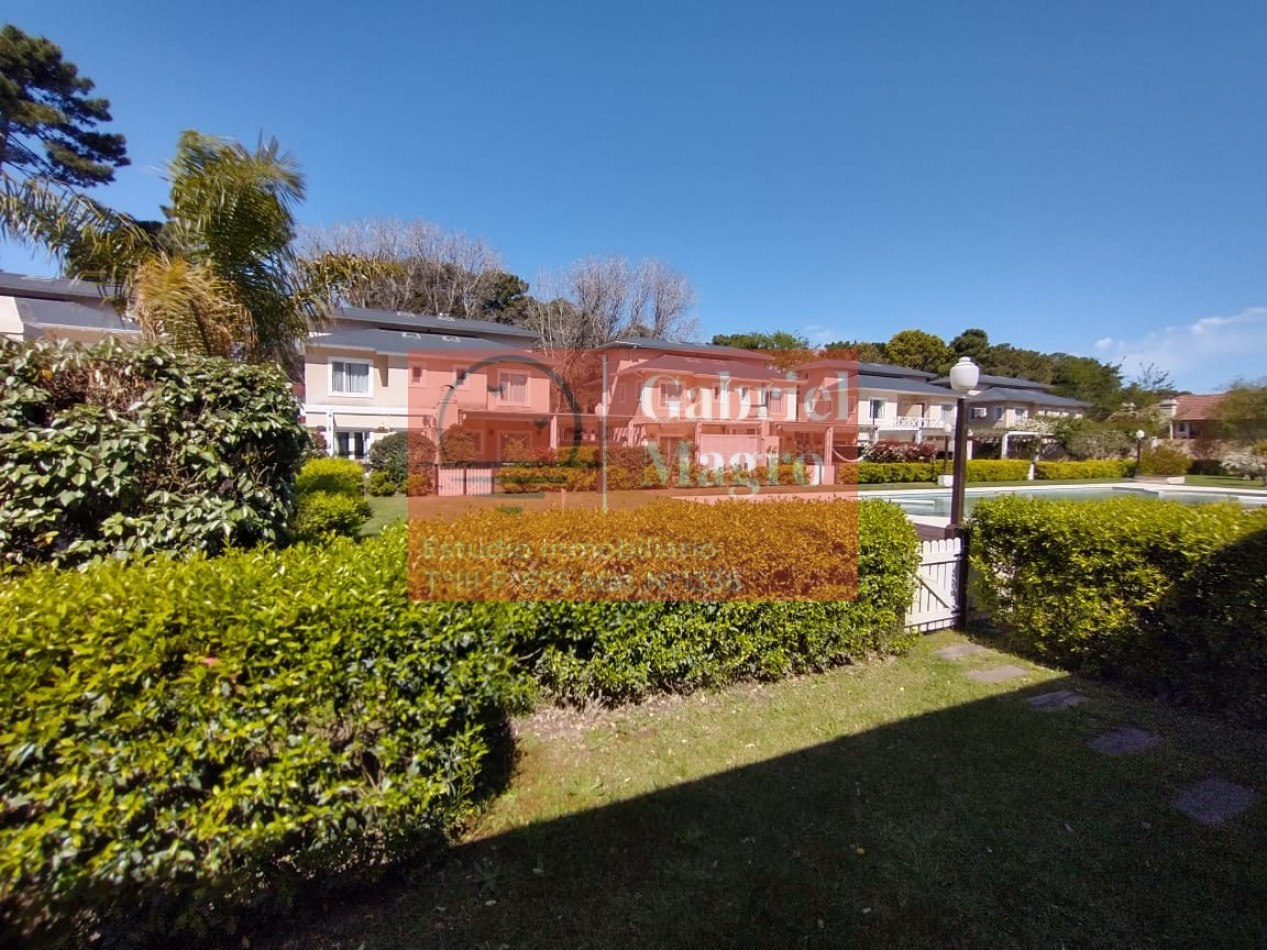 Triplex a la venta en  Pinamar