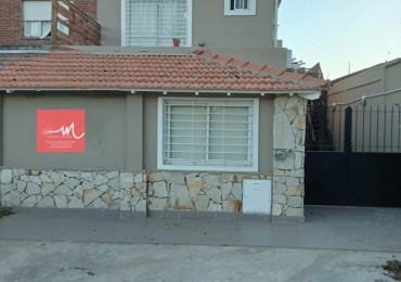 Casa con departamentos